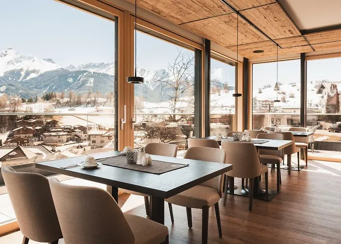 Hotel Garni Tirol 4*