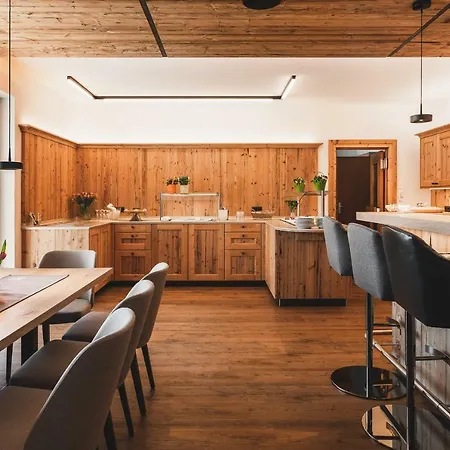 Hotel Garni Tirol