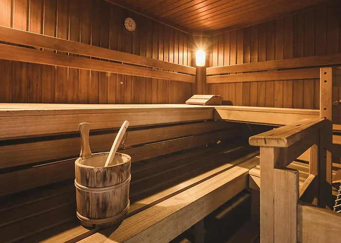 Hotel Garni Tirol 4*