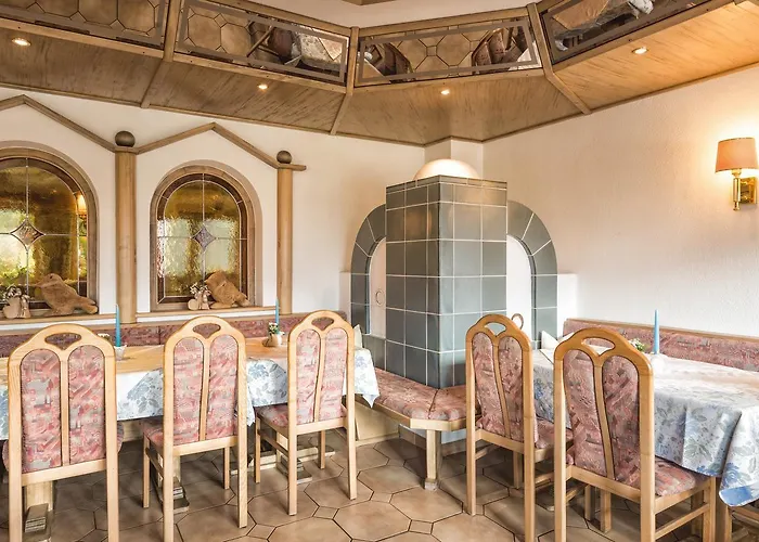 Garni Tirol Hotel 4*